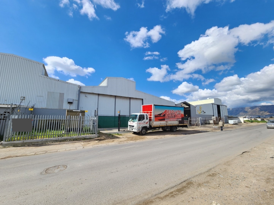 To Let commercial Property for Rent in George Park Western Cape